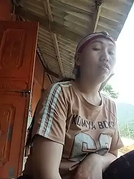 hot-luna- online show from May 20, 9:17 am