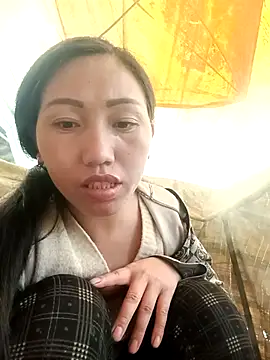 hot-luna- online show from April 2, 7:48 am