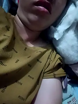 hot-luna- online show from April 14, 10:26 pm