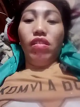 Snapshot of hot-luna- chatting on February 13, 12:27 pm hot-luna- online show from February 13, 12:27 pm