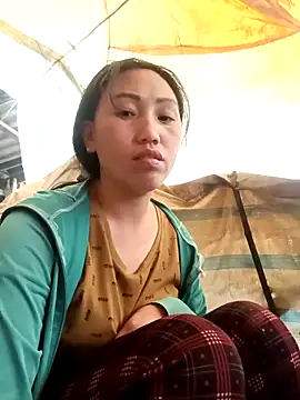 hot-luna- online show from March 23, 10:15 am