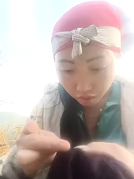 Snapshot of hot-luna- chatting on February 14, 12:33 am hot-luna- online show from February 14, 12:33 am