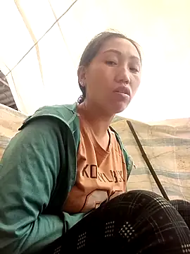 Snapshot of hot-luna- chatting on February 24, 1:17 am hot-luna- online show from February 24, 1:17 am