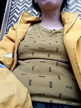 hot-luna- online show from March 4, 9:06 am