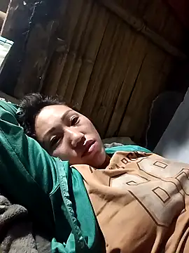 hot-luna- online show from March 19, 8:09 pm