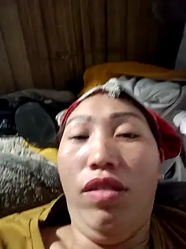 Snapshot of hot-luna- chatting on February 5, 7:43 pm hot-luna- online show from February 5, 7:43 pm