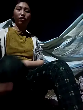 Snapshot of hot-luna- chatting on February 18, 11:28 am hot-luna- online show from February 18, 11:28 am