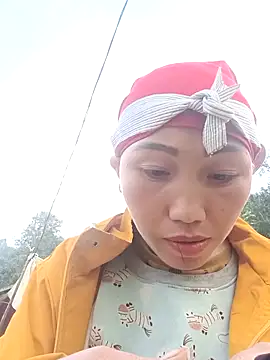 Snapshot of hot-luna- chatting on February 7, 8:33 am hot-luna- online show from February 7, 8:33 am