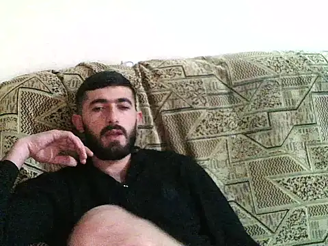 Snapshot of vgrr45534a chatting on February 12, 3:50 am vgrr45534a online show from February 12, 3:50 am