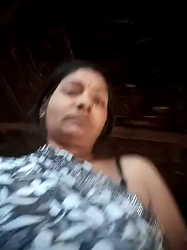 Hotty raghni online show from February 15, 3:18 am