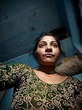 Hotty raghni online show from February 9, 8:51 pm