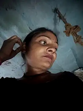 Hotty raghni online show from February 16, 3:10 pm