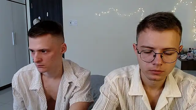 NikiKerryCum online show from June 7, 4:28 am