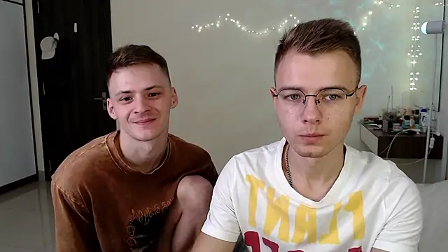 NikiKerryCum online show from July 23, 4:32 am
