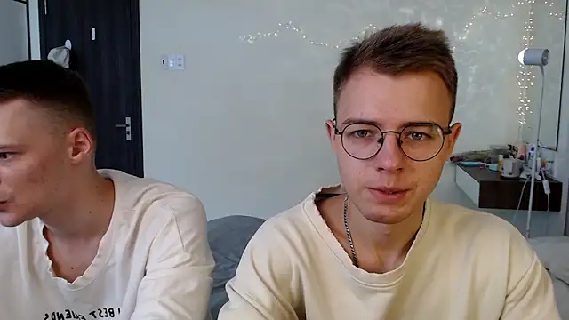 NikiKerryCum online show from June 12, 3:48 am