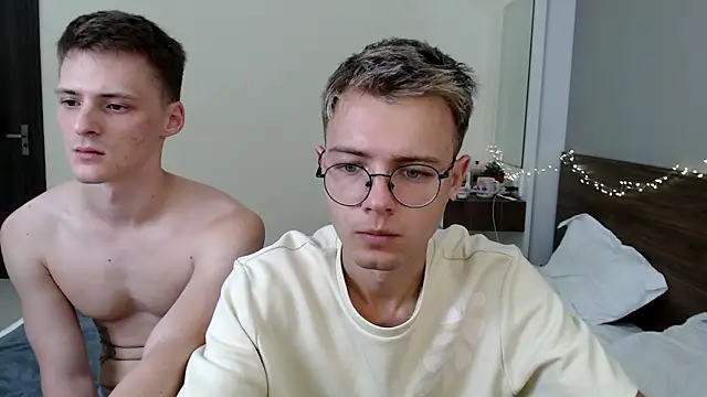 NikiKerryCum online show from March 21, 4:11 pm