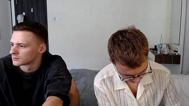 NikiKerryCum online show from May 22, 2:53 am