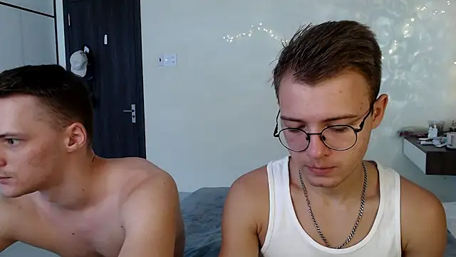 NikiKerryCum online show from June 26, 3:34 am