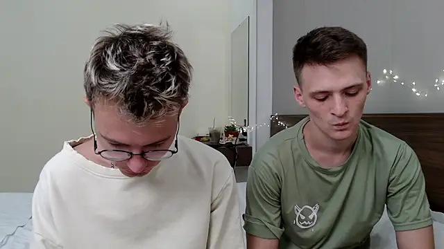 NikiKerryCum online show from March 13, 3:28 pm