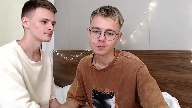 NikiKerryCum online show from March 14, 1:39 pm