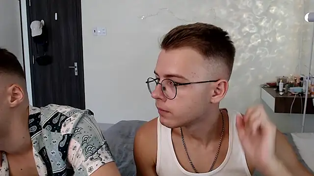 NikiKerryCum online show from July 18, 4:54 am