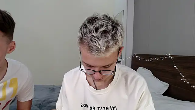 NikiKerryCum online show from February 8, 12:36 pm