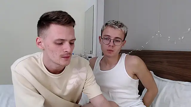 NikiKerryCum online show from February 10, 1:32 pm