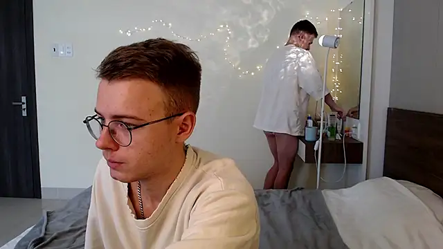 NikiKerryCum online show from July 10, 4:23 am