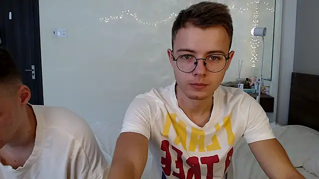 NikiKerryCum online show from June 13, 2:42 am