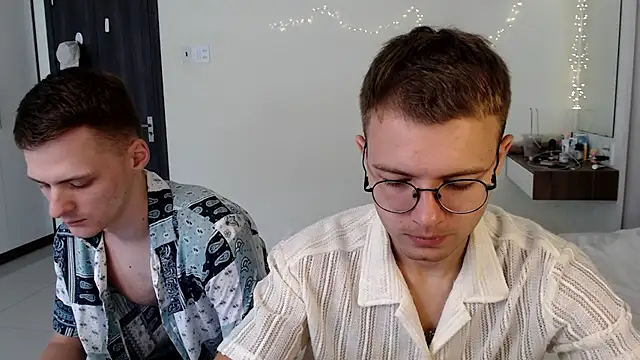 NikiKerryCum online show from May 24, 4:56 am