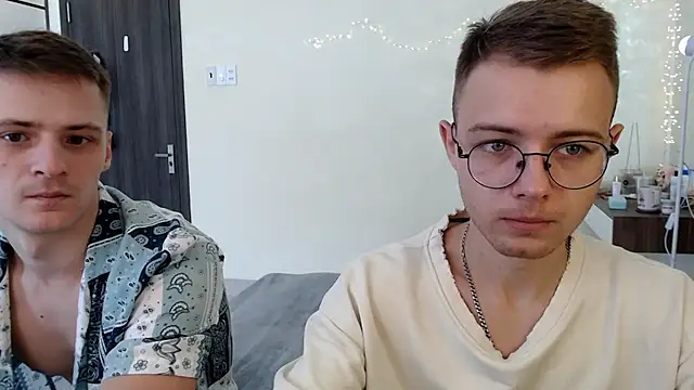 NikiKerryCum online show from July 4, 3:35 am