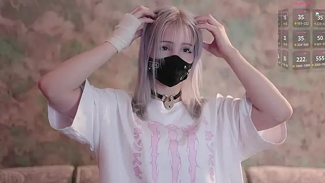 Yunakiss online show from March 2, 9:11 pm