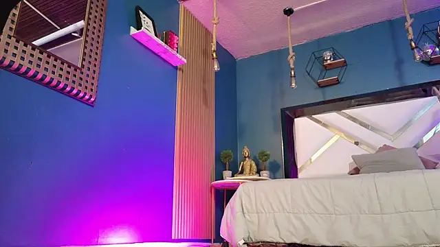 Ladyy brownn online show from April 2, 11:39 am