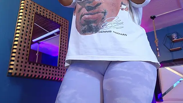 Ladyy brownn online show from April 16, 11:33 am