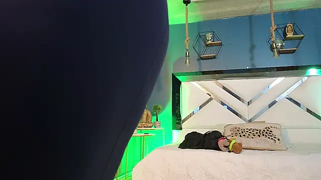 Ladyy brownn online show from March 17, 11:57 am