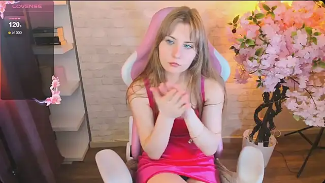 Caroline Desire  online show from May 23, 8:24 am