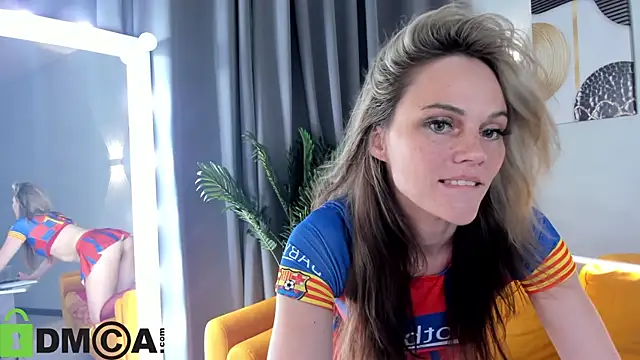 Snapshot of agatha_roose chatting on July 5, 3:55 am agatha roose online show from July 5, 3:55 am