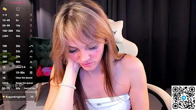 agatha roose online show from March 27, 4:10 am