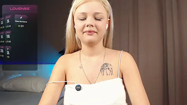 Snapshot of BARBIE_DO11 chatting on February 8, 10:07 pm BARBIE DO11 online show from February 8, 10:07 pm