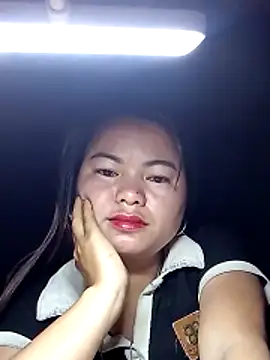 emlylyxinh online show from February 10, 10:31 pm