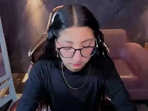 Sophie jones b online show from February 7, 12:35 pm