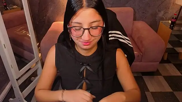 Sophie jones b online show from May 8, 12:42 pm