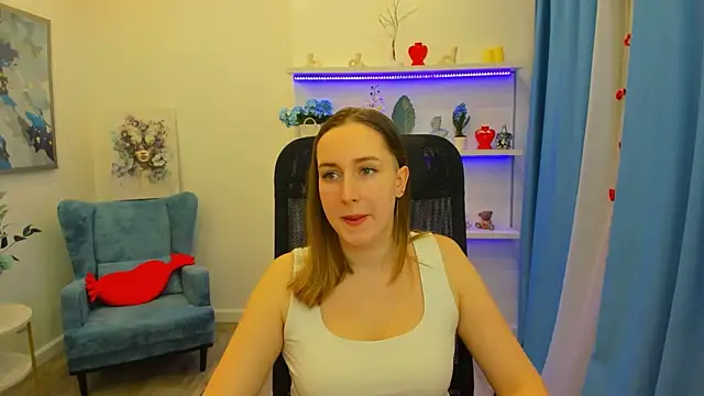 Snapshot of CaseyTerini chatting on February 20, 3:58 am CaseyTerini online show from February 20, 3:58 am