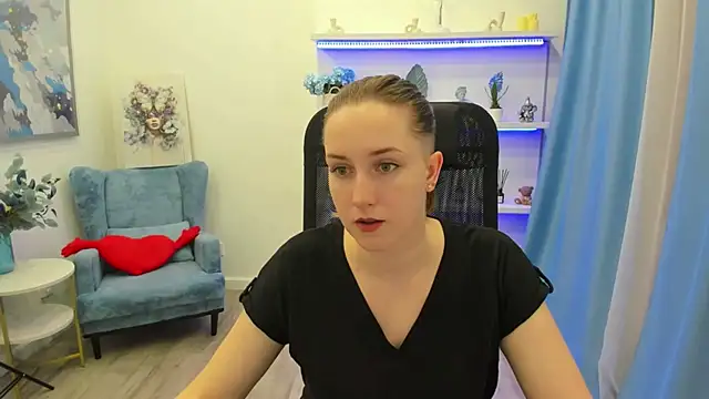 CaseyTerini online show from March 25, 3:17 am