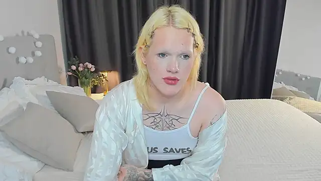 Lollita Morgan online show from February 8, 8:50 pm