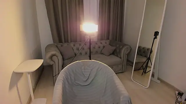 Lollita Morgan online show from April 13, 5:44 am