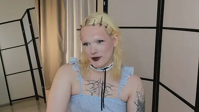 Lollita Morgan online show from February 6, 9:00 pm