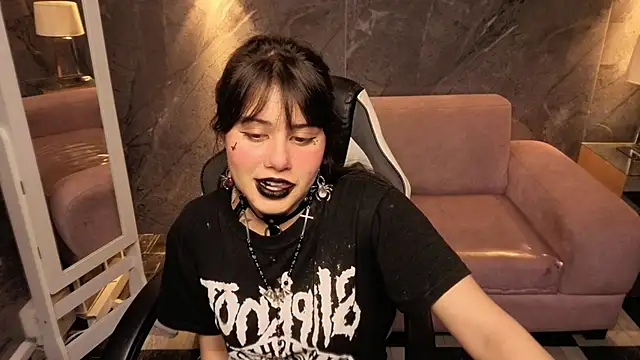 Valerie moon b online show from February 19, 8:06 pm