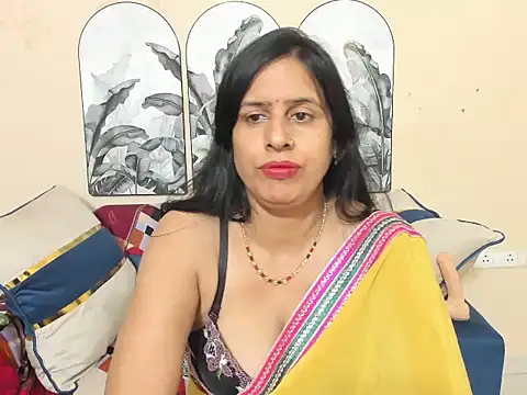 sara conorr online show from April 9, 6:19 am