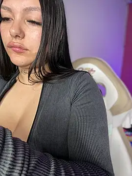 Miia  Taylor online show from March 28, 2:56 am